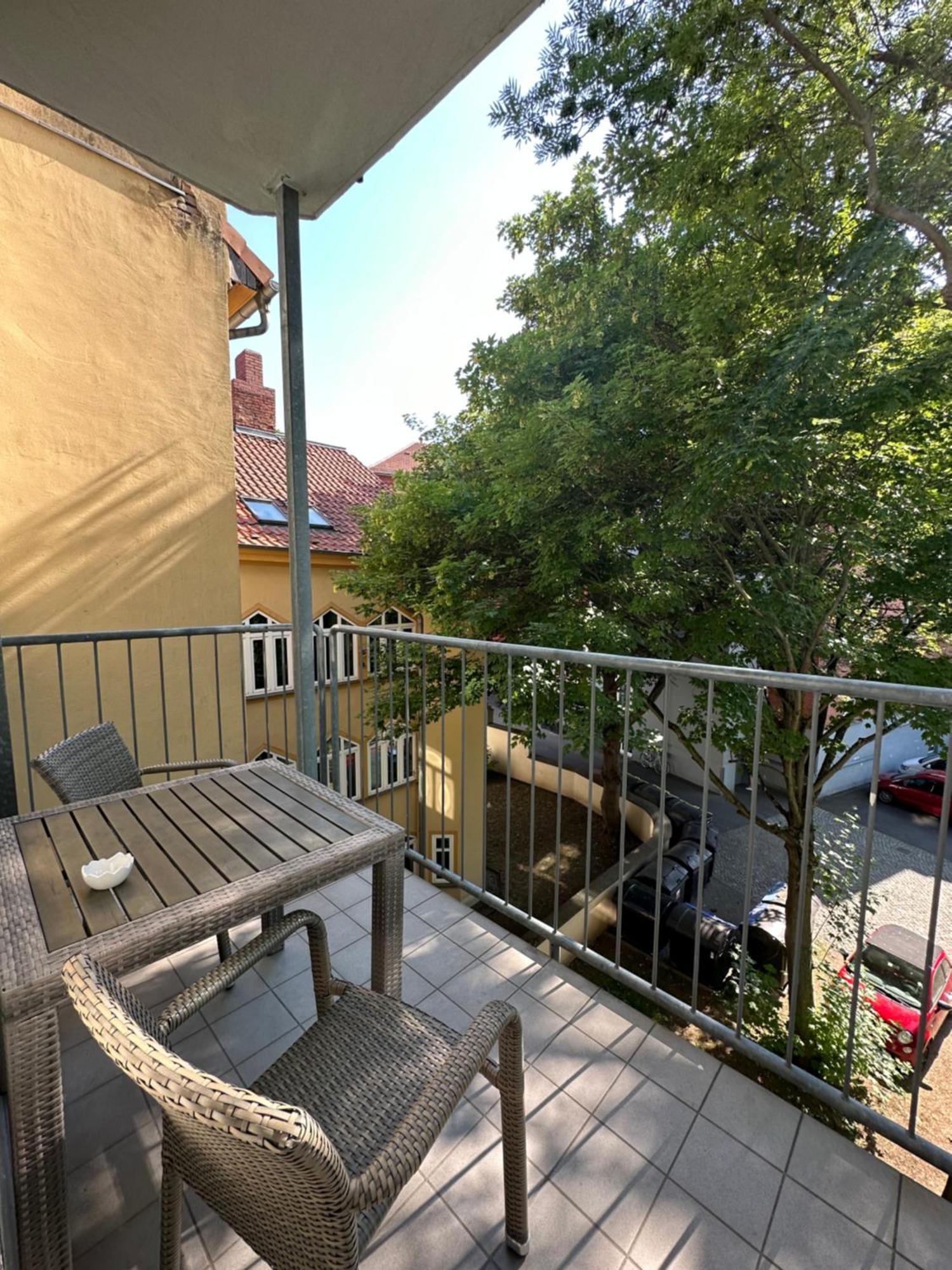 Komfortables Appartement Zentral Gelegen Érfurt Exterior foto